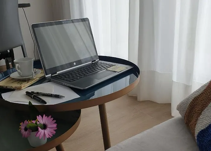 Luna Πανσιόν 4*