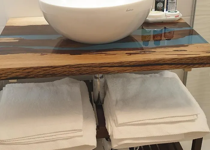 Luna Πανσιόν Comeana